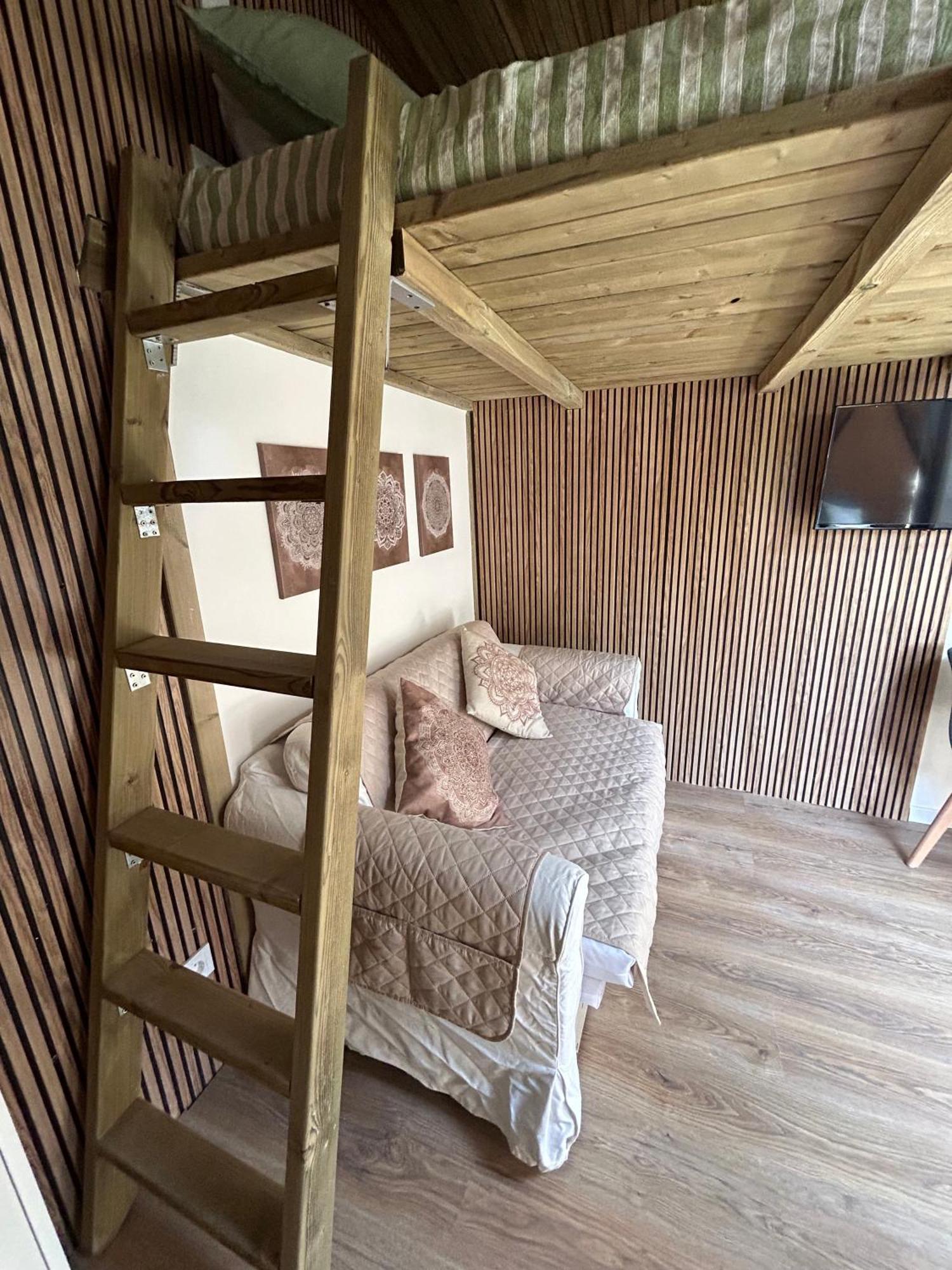 La Floresta Suite Sant Cugat del Valles Exterior photo